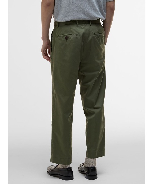 Barbour（バブアー）の「Ted チノパンツ（リラックスフィット）（チノパンツ・メンズ・ブラック/ライトベージュ/オリーブ・30/32/28）」の5枚目の写真