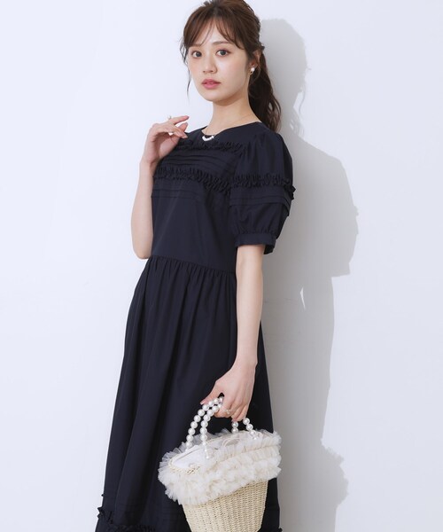 couture brooch（クチュールブローチ）の「エシカルコットン タック＆フリルワンピース（ワンピース・レディース・ネイビー/ベージュ/オリーブ・36/38/42/40）」の3枚目の写真