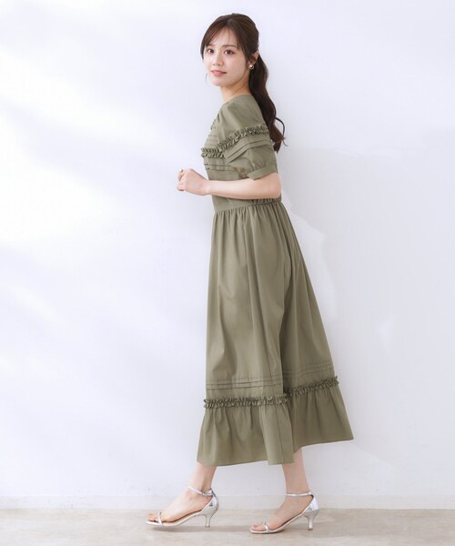 couture brooch（クチュールブローチ）の「エシカルコットン タック＆フリルワンピース（ワンピース・レディース・ネイビー/ベージュ/オリーブ・36/38/42/40）」の9枚目の写真