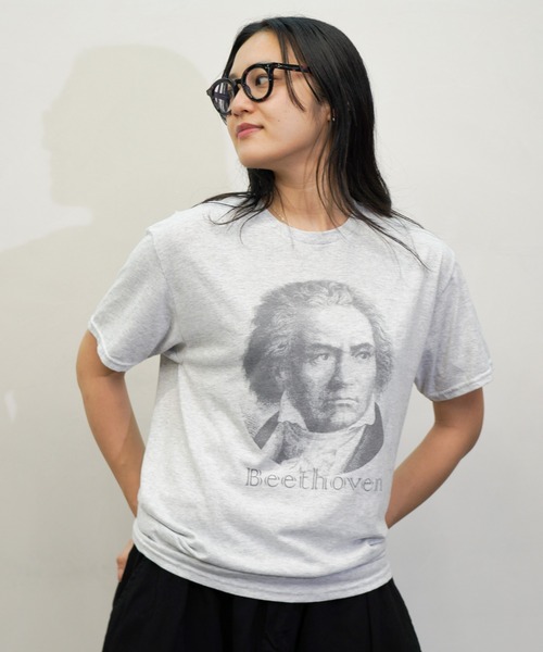 JERZEES(ジャージーズ)の「JERZEES / ジャージーズ BEETHOVEN TEE ベートーヴェン グラフィック Tシャツ(Tシャツ/カットソー・メンズ・ヘザーグレー/ホワイト/ライトグレー・LARGE/X-LARGE/MEDIUM/SMALL)」の1枚目の写真