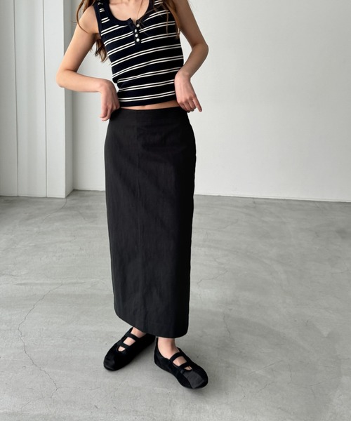 CANAL JEAN（キャナルジーン）の「MAYSEVEN　コットンナイロンタイトスカート（スカート・レディース・ホワイト/ブラック・SMALL/MEDIUM）」の2枚目の写真