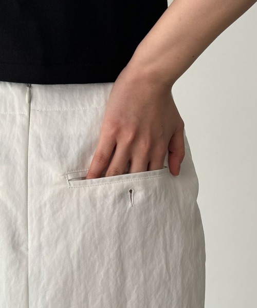 CANAL JEAN（キャナルジーン）の「MAYSEVEN　コットンナイロンタイトスカート（スカート・レディース・ホワイト/ブラック・SMALL/MEDIUM）」の12枚目の写真