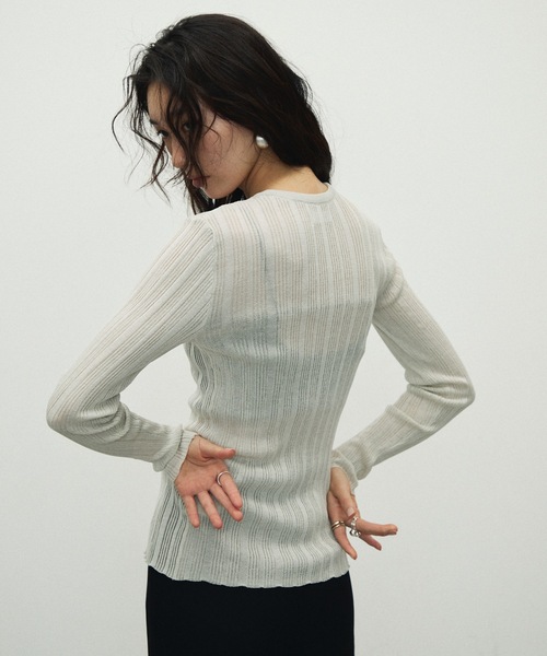 Lutim by u(ルチバイユー)の「Sherbet Touch Front Hole Random Rib Knit / シャーベットタッチフロントホールランダムリブニット(ニット/セーター・レディース・ホワイト/ブラック/グレイッシュベージュ・FREE)」の11枚目の写真