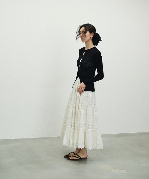 Lutim by u(ルチバイユー)の「Sherbet Touch Front Hole Random Rib Knit / シャーベットタッチフロントホールランダムリブニット(ニット/セーター・レディース・ホワイト/ブラック/グレイッシュベージュ・FREE)」の7枚目の写真