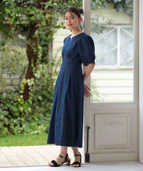 ELENCARE DUE（エレンカーレデュエ）の「・ELENCARE DUE デニム5分袖ワンピース（ワンピース・レディース・インディゴブルー/ライトインディゴブルー/グレー・FREE）」の4枚目の写真