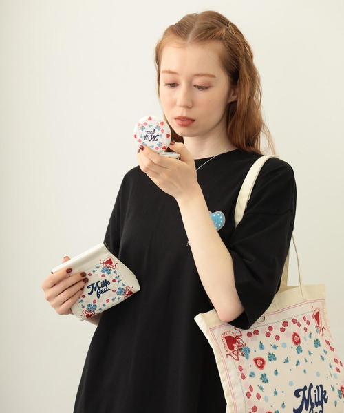 MILKFED.(ミルクフェド)の「FLOWER PATTERN MIRROR(手鏡/メイクミラー・レディース・オフホワイト/ライトピンク/ライトブルー・ONE SIZE)」の7枚目の写真