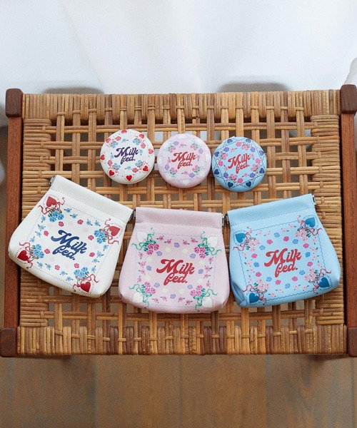 MILKFED.(ミルクフェド)の「FLOWER PATTERN MIRROR(手鏡/メイクミラー・レディース・オフホワイト/ライトピンク/ライトブルー・ONE SIZE)」の18枚目の写真