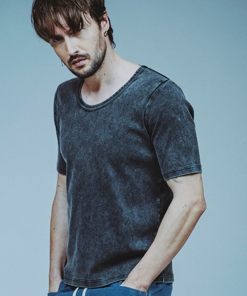 NO ID.(ノーアイディ)の「mt9800-フライスU-N-T Tシャツ(Tシャツ/カットソー・メンズ・グレー/ブラック/ホワイト・2/1)」の1枚目の写真