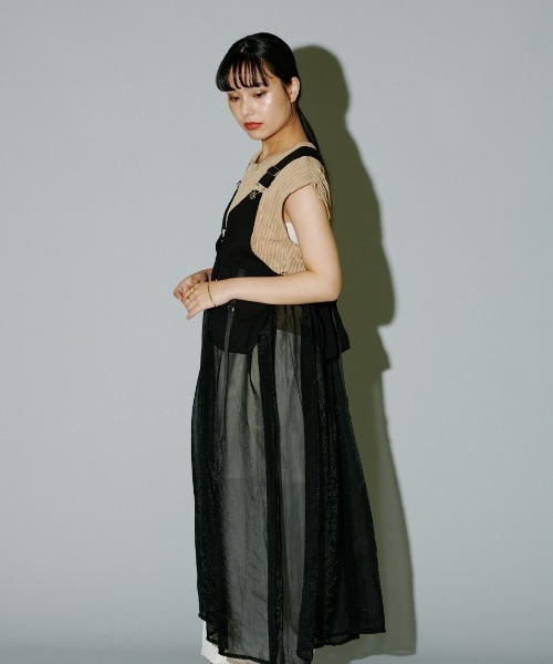 terrace(テラス)の「タクティカルベストオーガンザワンピース(サロペット/オーバーオール・レディース・グレイッシュベージュ/カーキ/ブラック・MEDIUM)」の5枚目の写真