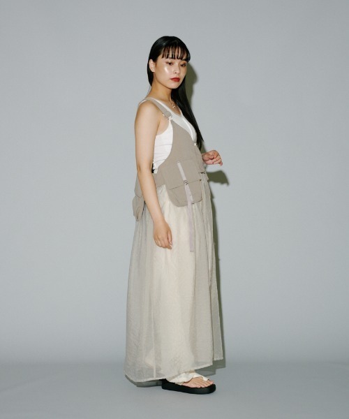 terrace(テラス)の「タクティカルベストオーガンザワンピース(サロペット/オーバーオール・レディース・グレイッシュベージュ/カーキ/ブラック・MEDIUM)」の15枚目の写真