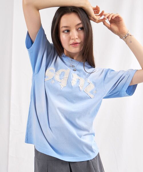 SEQUENZ（シークエンズ）の「【sqnz（エスキュンズ）】sqnz applique washed tee / Tシャツ 半袖 クルーネック 加工 フリンジ（Tシャツ/カットソー・メンズ・ライトグレー/ブラック/ライトブルー・SMALL/LARGE/MEDIUM）」の3枚目の写真