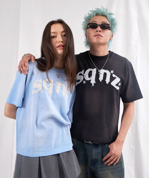 SEQUENZ（シークエンズ）の「【sqnz（エスキュンズ）】sqnz applique washed tee / Tシャツ 半袖 クルーネック 加工 フリンジ（Tシャツ/カットソー・メンズ・ライトグレー/ブラック/ライトブルー・SMALL/LARGE/MEDIUM）」の6枚目の写真
