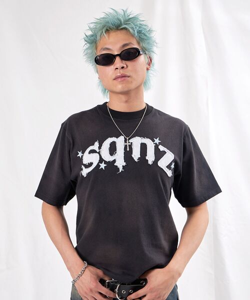SEQUENZ（シークエンズ）の「【sqnz（エスキュンズ）】sqnz applique washed tee / Tシャツ 半袖 クルーネック 加工 フリンジ（Tシャツ/カットソー・メンズ・ライトグレー/ブラック/ライトブルー・SMALL/LARGE/MEDIUM）」の13枚目の写真
