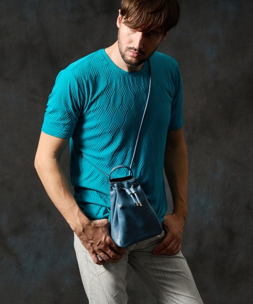 HIDEAWAYS NICOLE(ハイダウェイニコル)の「ティアドロップ2WAYミニショルダーバッグ(ショルダーバッグ・メンズ・ライトベージュ/ブラック/ブルー・FREE)」の5枚目の写真