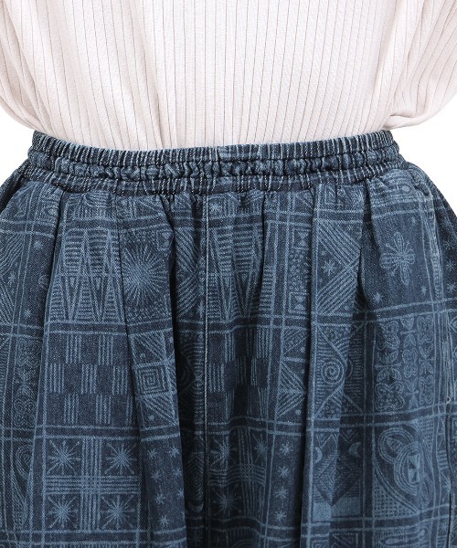 チチカカ（チチカカ）の「アディレプリントデニムパンツ（デニムパンツ・レディース・ブラック/インディゴブルー・FREE）」の9枚目の写真