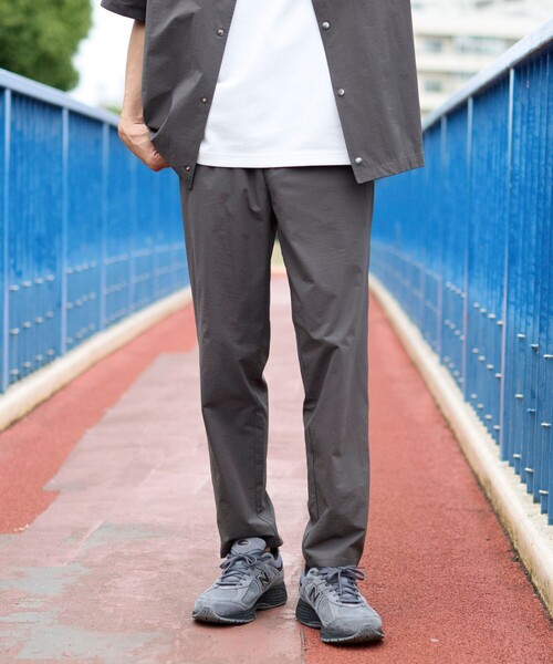 coen（コーエン）の「ハイカーテックライトウェイトテーパードパンツ【洗濯機洗い可・２WAYストレッチ・防シワ】（その他パンツ・メンズ・ブラック/ダークグレー/ブラウン・S/M/L/XL）」の8枚目の写真