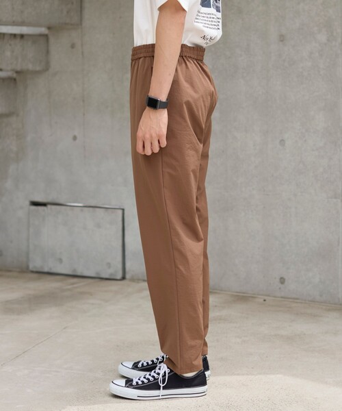 coen（コーエン）の「ハイカーテックライトウェイトテーパードパンツ【洗濯機洗い可・２WAYストレッチ・防シワ】（その他パンツ・メンズ・ブラック/ダークグレー/ブラウン・S/M/L/XL）」の17枚目の写真