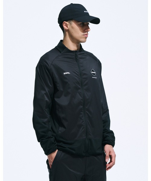 F.C.Real Bristol（エフシーレアルブリストル）の「GRID FLEECE HYBRID BLOUSON（ブルゾン・メンズ・ベージュ/ブラック・SMALL/MEDIUM/LARGE/X-LARGE/XX-LARGE）」の3枚目の写真