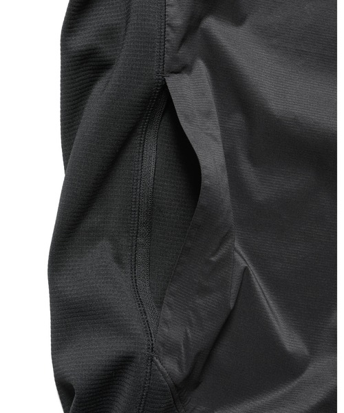 F.C.Real Bristol（エフシーレアルブリストル）の「GRID FLEECE HYBRID BLOUSON（ブルゾン・メンズ・ベージュ/ブラック・SMALL/MEDIUM/LARGE/X-LARGE/XX-LARGE）」の6枚目の写真