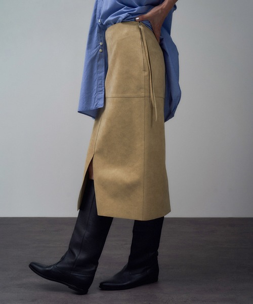 SALON adam et rope'（サロン アダム エ ロペ）の「Ultrasuede(R)スエードスカート / セットアップ対応（スカート・レディース・ブラウン/ベージュ・M/S）」の17枚目の写真