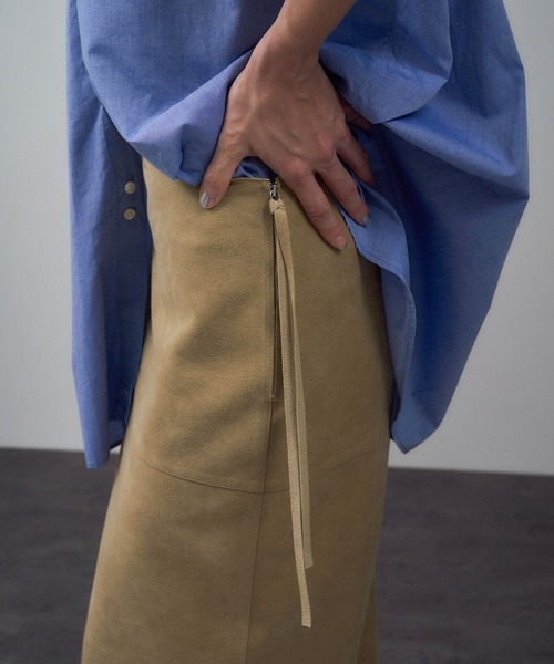 SALON adam et rope'（サロン アダム エ ロペ）の「Ultrasuede(R)スエードスカート / セットアップ対応（スカート・レディース・ブラウン/ベージュ・M/S）」の18枚目の写真