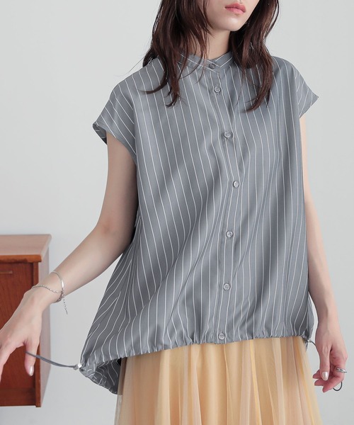 n'OrLABEL(ノアールレーベル)の「裾ドロストストライプシャツ(シャツ/ブラウス・レディース・グレー/ブルー/オフホワイト・2/1)」の7枚目の写真