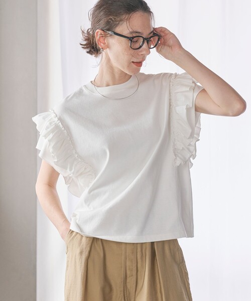 BEAUTY&YOUTH UNITED ARROWS(ビューティーアンドユースユナイテッドアローズ)の「コットンフリル ショートスリーブカットソー(Tシャツ/カットソー・レディース・ダークグレー/ホワイト/ダークブラウン・FREE)」の1枚目の写真
