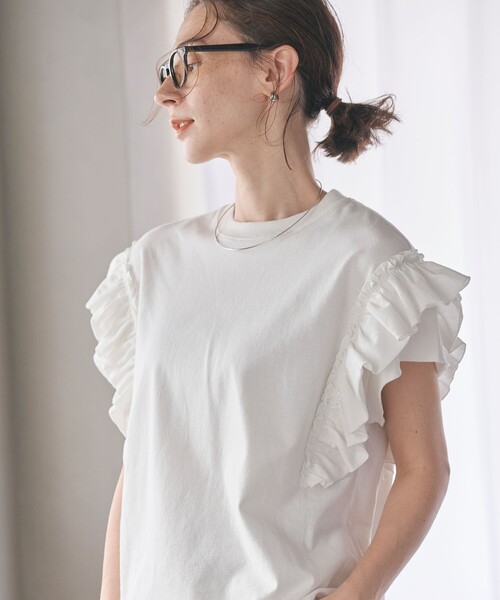 BEAUTY&YOUTH UNITED ARROWS(ビューティーアンドユースユナイテッドアローズ)の「コットンフリル ショートスリーブカットソー(Tシャツ/カットソー・レディース・ダークグレー/ホワイト/ダークブラウン・FREE)」の5枚目の写真
