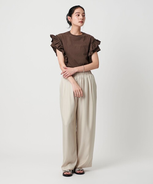 BEAUTY&YOUTH UNITED ARROWS(ビューティーアンドユースユナイテッドアローズ)の「コットンフリル ショートスリーブカットソー(Tシャツ/カットソー・レディース・ダークグレー/ホワイト/ダークブラウン・FREE)」の21枚目の写真