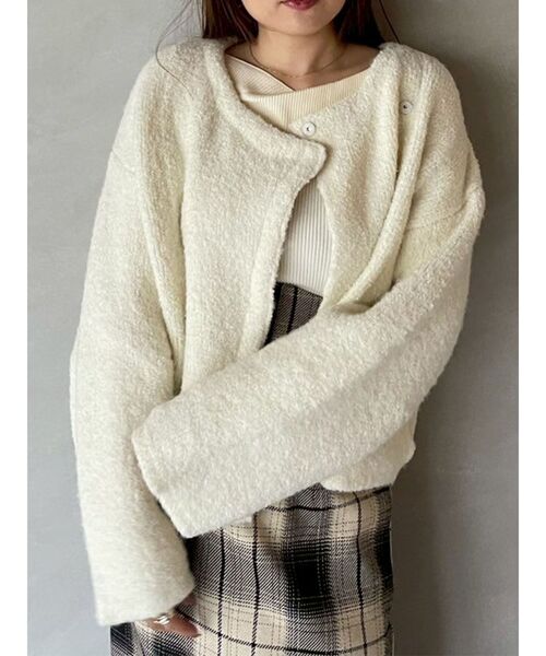 LAGUNAMOON（ラグナムーン）の「セッケツニットボアブルゾン（カーディガン/ボレロ・レディース・アイボリー/ブルー/ブラウン・FREE）」の16枚目の写真