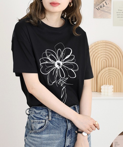 BRODIAEA(ブローディア)の「BRODIAEA フラワー刺繍×プリント半袖Tシャツ(Tシャツ/カットソー・レディース・ブラック/オフホワイト/グレー/レンガ・40)」の9枚目の写真