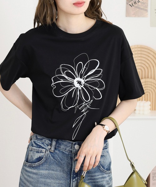 BRODIAEA(ブローディア)の「BRODIAEA フラワー刺繍×プリント半袖Tシャツ(Tシャツ/カットソー・レディース・ブラック/オフホワイト/グレー/レンガ・40)」の10枚目の写真