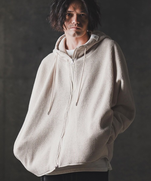 GLIMCLAP(グリムクラップ)の「mpa3856-Zip-up hoodie-Soft brushed waffle fabric- ジップアップパーカー(パーカー・メンズ・キナリ/ダークベージュ/ブラック・S/M/L)」の5枚目の写真