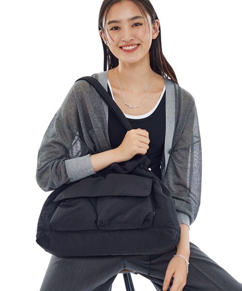 INDIVI（インディヴィ）の「新色登場！【超軽量】フロントポケットバッグ（トートバッグ・レディース・カーキ/ブラック/ダークブラウン・00）」の19枚目の写真