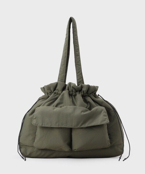 INDIVI（インディヴィ）の「新色登場！【超軽量】フロントポケットバッグ（トートバッグ・レディース・カーキ/ブラック/ダークブラウン・00）」の20枚目の写真