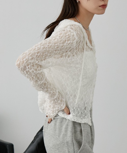 nui nullu（ヌイヌル）の「【nui nullu】ショート丈メローレースシアーパーカー（パーカー・レディース・ブラック/ブラウン/ホワイト・FREE）」の12枚目の写真