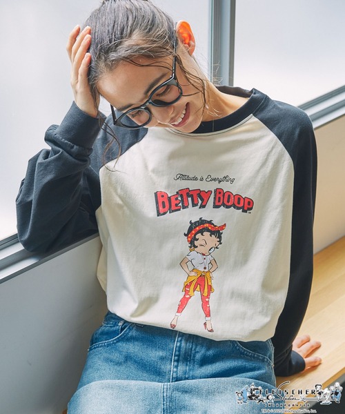BETTY BOOP（ベティ・ブープ）の「【BettyBoop(TM)】ベティー ブープ(TM) 別注  ヴィンテージプリント オーバーサイズ ラグラン長袖Tシャツ（Tシャツ/カットソー・レディース・ブラック/ネイビー・FREE）」の3枚目の写真