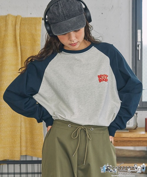 BETTY BOOP（ベティ・ブープ）の「【BettyBoop(TM)】ベティー ブープ(TM) 別注  ヴィンテージプリント オーバーサイズ ラグラン長袖Tシャツ（Tシャツ/カットソー・レディース・ブラック/ネイビー・FREE）」の18枚目の写真