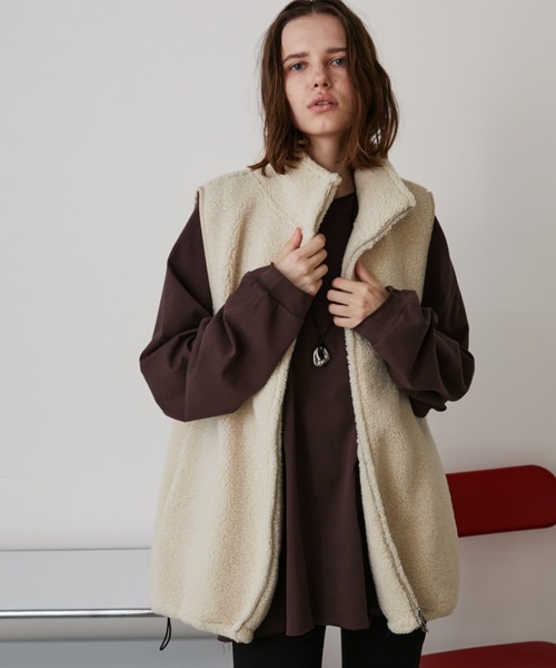 マークアンドロナ 中綿入り ボア ベスト 40サイズ 超美品 1240001200137_1.jpg