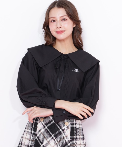 JILL by JILL STUART(ジルバイジルスチュアート)の「◇ビッグカラー短丈ブラウス(シャツ/ブラウス・レディース・ブラック/ブルー/ホワイト・FREE)」の2枚目の写真