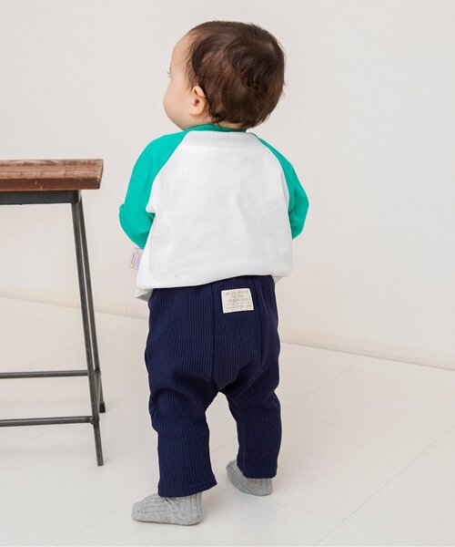 BREEZE(ブリーズ)の「カラフルベーシックロングパンツ(その他ベビーウェア・キッズ・ベージュ/ネイビー/アイボリー/レインボー・70/80)」の17枚目の写真