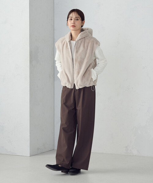 COMME CA ISM（コムサイズム）の「ラビット調　ファーフーデッドジレ（ベスト・レディース・ブラウン/グレイッシュベージュ・FREE）」の17枚目の写真