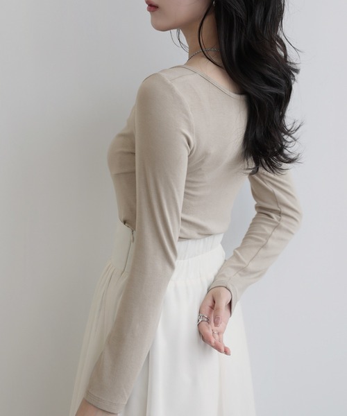 nouvellemoi（ヌーベルモイ）の「クロスストラップリボンギャザーカットソー（Tシャツ/カットソー・レディース・グレイッシュベージュ/ブラック/ホワイト/チャコールグレー・L/M/S）」の6枚目の写真