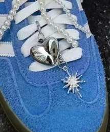 Vipoa（ヴィポア）の「Sneakers deco mini charm スニーカーデコミニチャーム（シューズアクセサリー）」