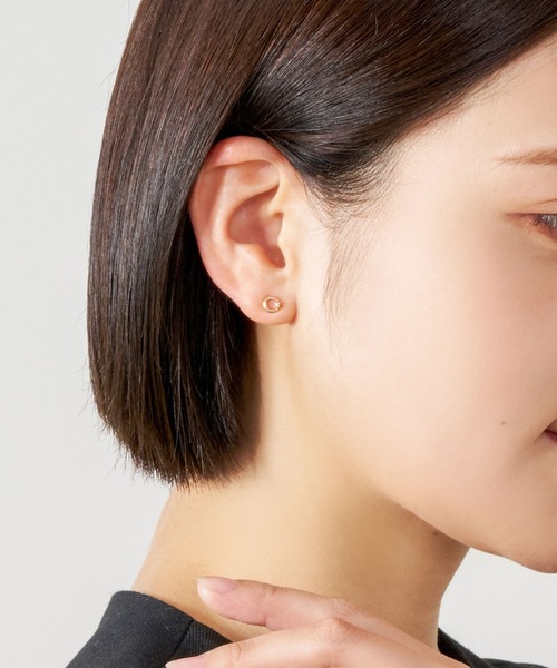 VENDOME AOYAMA(ヴァンドーム青山)の「K10YG ダイヤモンド ピアス(ピアス(両耳用)・レディース・イエローゴールド・ONE SIZE)」の5枚目の写真