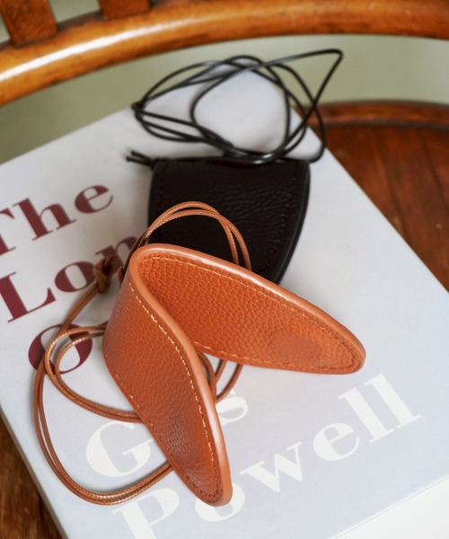 gossara（ゴサラ）の「サングラスホルダーNC（ネックレス・レディース・ブラウン系その他/ブラック・FREE）」の6枚目の写真