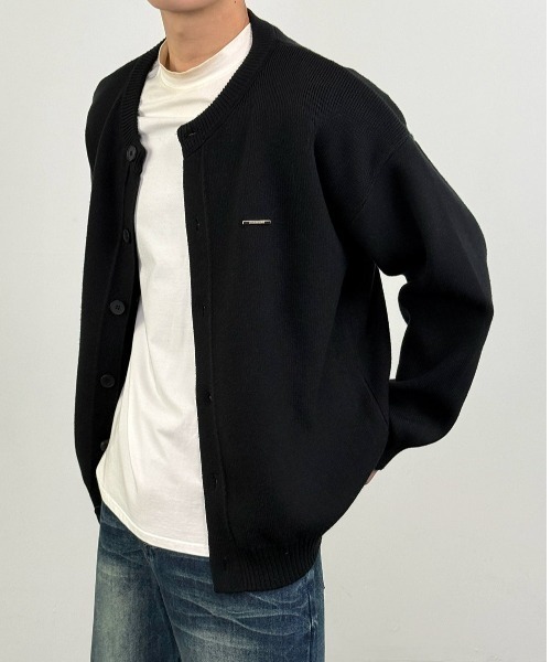 Otte(オッテ)の「ラウンドネックニットカーディガン(カーディガン/ボレロ・メンズ・ブラック/グレー・SMALL/MEDIUM/LARGE/X-LARGE)」の3枚目の写真