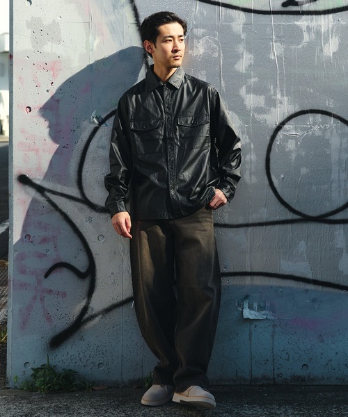 BEAMS HEART（ビームスハート）の「フェイクレザー CPO シャツ（シャツ/ブラウス・メンズ・ブラック/ダークブラウン・SMALL/MEDIUM/LARGE）」の12枚目の写真