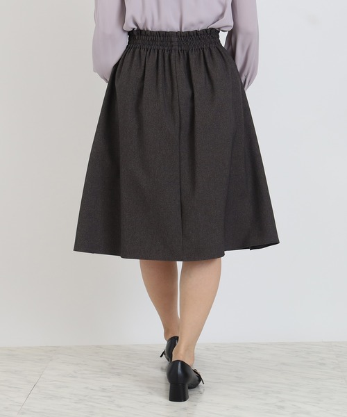 TRUDEA（トルディア）の「タックフレアスカート（スカート・レディース・ブラウン/ネイビー/ベージュ/チャコールグレー・MEDIUM/LARGE）」の12枚目の写真