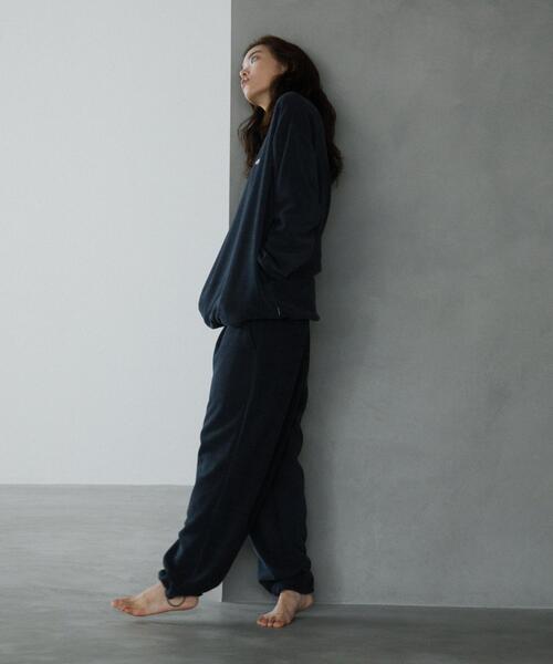 THOUSAND MILE（サウザンドマイル）の「『別注』THOUSAND MILE×URBAN RESEARCH　ニットフリースパンツ（その他パンツ・メンズ・ブラック/チャコールグレー/オフホワイト/ネイビー・MEDIUM/LARGE）」の13枚目の写真